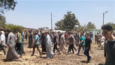 تشييع جثمان أحد ضحايا حادث انقلاب سيارة بالرياح العباسي في الغربية|فيديو