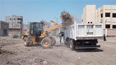 رفع 300 طن قمامة وإزالة تعديات على أملاك الدولة في الدقهلية | صور 