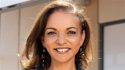 مصرية إسكندرانية.. أول وزيرة مسلمة تؤدي اليمين الدستورية في أستراليا