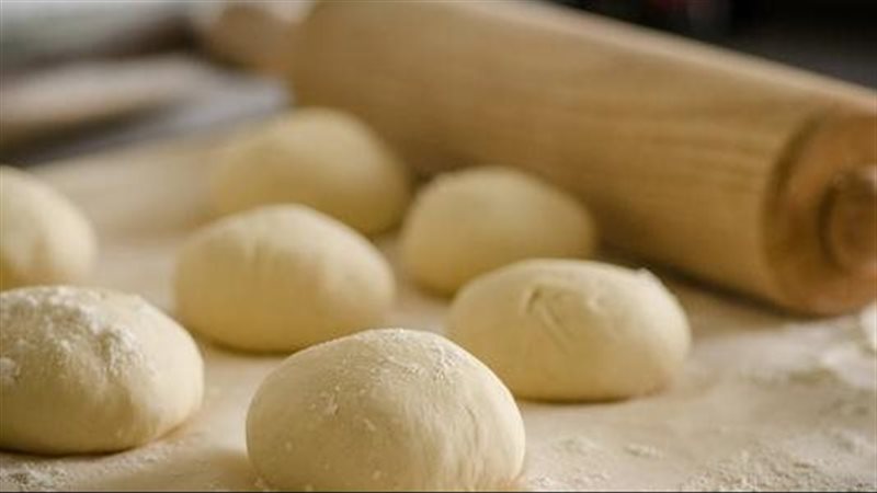تفسير رؤية العجين