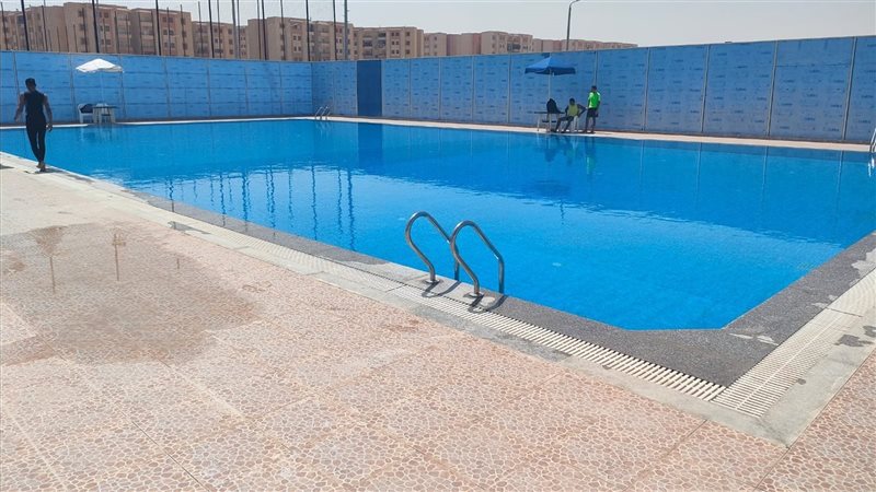 مجمع حمامات السباحة