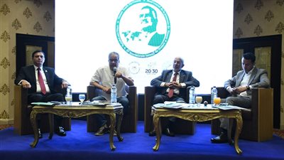 جلسة حوارية حول تأميم قناة السويس بفعاليات منحة ناصر للقيادة الدولية