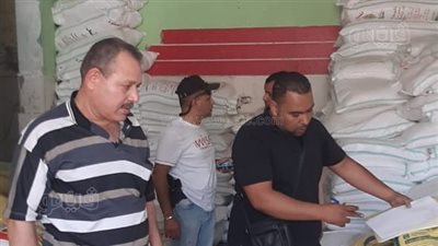 ضبط 15 طن مبيدات وأسمدة وأدوية بيطرية منتهية الصلاحية بالإسماعيلية | صور