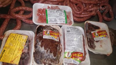 ضبط 35 طن مواد غذائية منتهية الصلاحية بالإسماعيلية