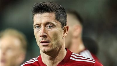 بايرن ميونخ: لا نحتاج للأموال حتى نبيع ليفاندوفسكي