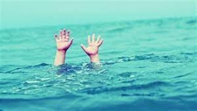 غرقت قبالة شاطئ الزهور.. حزن في بورسعيد بعد وفاة طفلة في السادسة