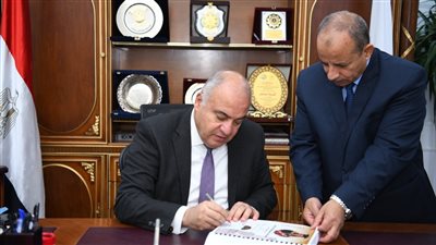 محافظ قنا يتابع انتظام سير امتحانات الثانوية العامة 