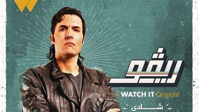 أمير عيد ينشر صورة تجمعه بـ