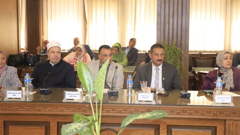 محافظ الجيزة.خلال
