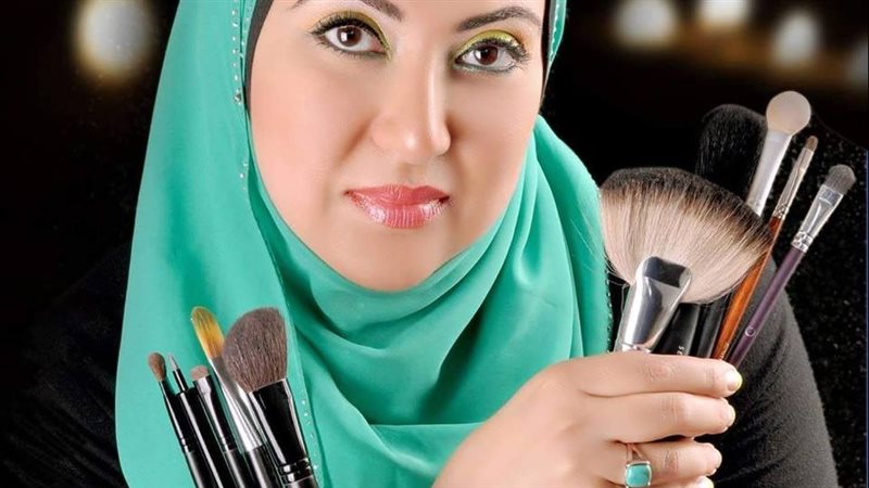 خبيرة التجميل مي