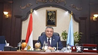 محافظ البحر الأحمر يتفقد سوق الخضار وشادر اللحوم