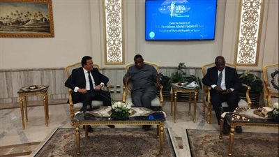 خالد عبدالغفار ووزير الصحة الزيمبابوي يؤكدان أهمية توطين صناعة المستحضرات الحيوية في أفريقيا