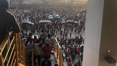 مجموعة مصر.. جماهير مالاوي تشتبك مع الشرطة قبل مباراة إثيوبيا | صور
