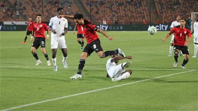تعادل سلبي بين منتخب مصر وغينيا في الشوط الأول | صور