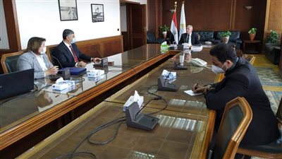 إعادة تأهيل خزان أسوان القديم وتغيير نظام التحكم في بواباته 