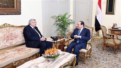 مستشار الرئيس للصحة: الوضع الوبائي لكورونا في مصر آمن تماما.. عبرنا الأزمة العالمية بصورة احترافية وناجحة.. والفضل يرجع لدعم القيادة السياسية والحكومة