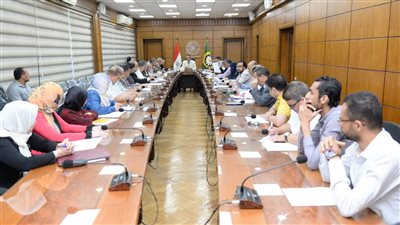 محافظ الدقهلية يمهل القطاعات التنفيذية 48 ساعة لإتمام المشروعات السكنية 