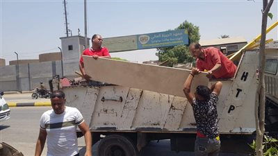 حملة لرفع التعديات والإشغالات بطريق أسيوط الصحراوي في الجيزة | صور