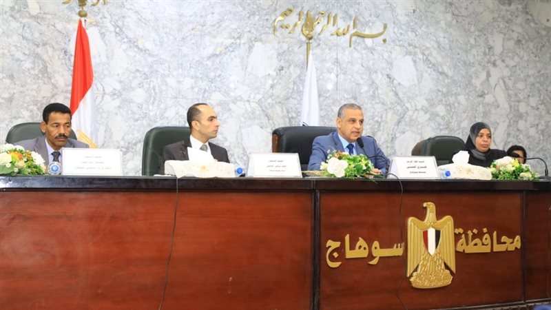 محافظ سوهاج يمهل
