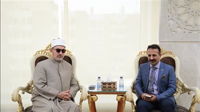 أمين البحوث الإسلامية يلتقي الملحق العسكري لباكستان 