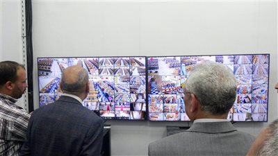 رئيس جامعة المنيا ونائبه يتفقدان لجان الامتحانات