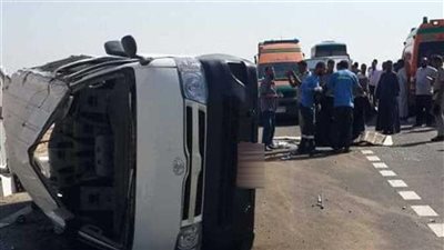 إصابة 18 شخصًا في انقلاب ميكروباص بالساحل الشمالي 