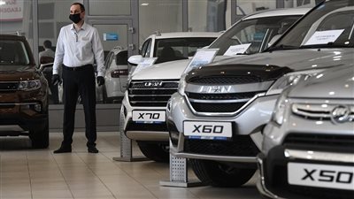 83.5 % تراجع في مبيعات السيارات الجديدة بروسيا