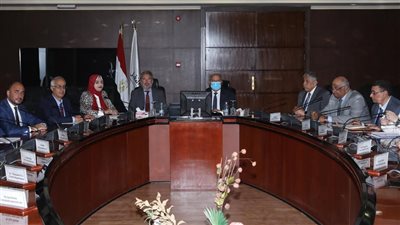 وزير النقل يبحث مع السفير الإيطالي التعاون في السكك الحديدية وخط النقل البحري بنظام Ro-Ro