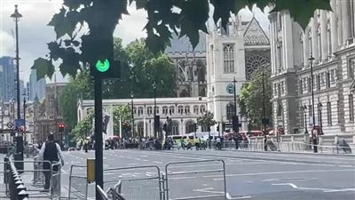 فحص طرد مشبوه في مدينة وستمنستر وسط لندن