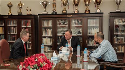 الخطيب يستقبل عبد الحكيم سرار رئيس نادي وفاق سطيف |صور