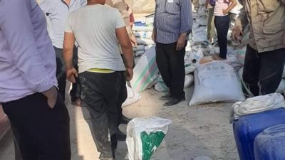 ضبط 2.5 طن دقيق مدعم قبل بيعها في السوق السوداء بالجيزة | صور