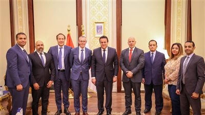 جهود ضخمة واجتماعات مكثفة لـ«عبد الغفار» على هامش المؤتمر الطبي الأفريقي الأول