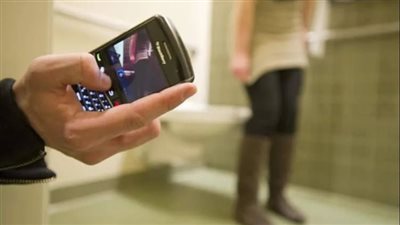 أقوال صادمة لمكتشفة واقعة تصوير السيدات داخل حمام مطعم شهير