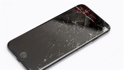 أبل لحاملي 5 أنواع من آيفون: انتهى وقتكم وأسقطناكم من حساباتنا