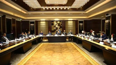 توصية بضرورة تكثيف المادة العلمية لتحصين عقول الطلاب ضد التطرف