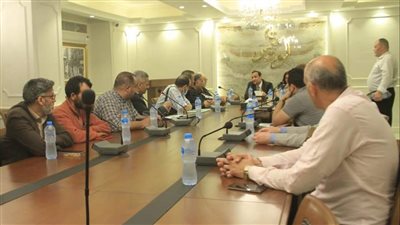 الوفد ينظم ندوة حول الأزمة الاقتصادية الدولية وتأثيرها على المواطن