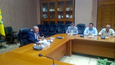 شمال سيناء توصي بنشر الوعي البيئي لمواجهة الاحتباس الحراري 