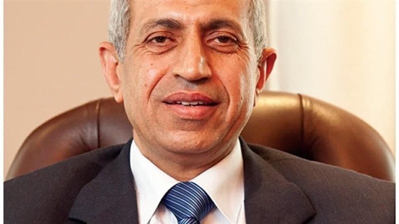 الدكتور إسماعيل عبدالغفاررئيس