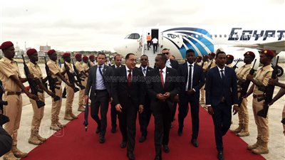 نيابة عن السيسي.. مدبولي يصل الصومال للمشاركة في مراسم تنصيب الرئيس حسن شيخ محمود