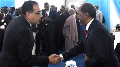 في مراسم تنصيبه.. مدبولي ينقل تهنئة الرئيس السيسي لنظيره الصومالي|فيديو