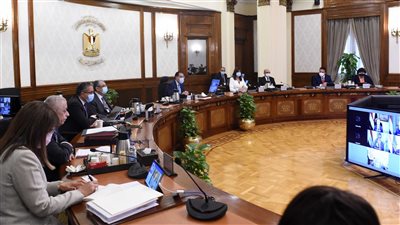 قرارات حكومية تدخل حيز التنفيذ أول يوليو.. زيادة فاتورة الكهرباء.. إجراء حركة ترقيات الموظفين.. و7 أيام إجازات 