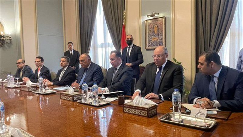 جلسة المشاورات بين