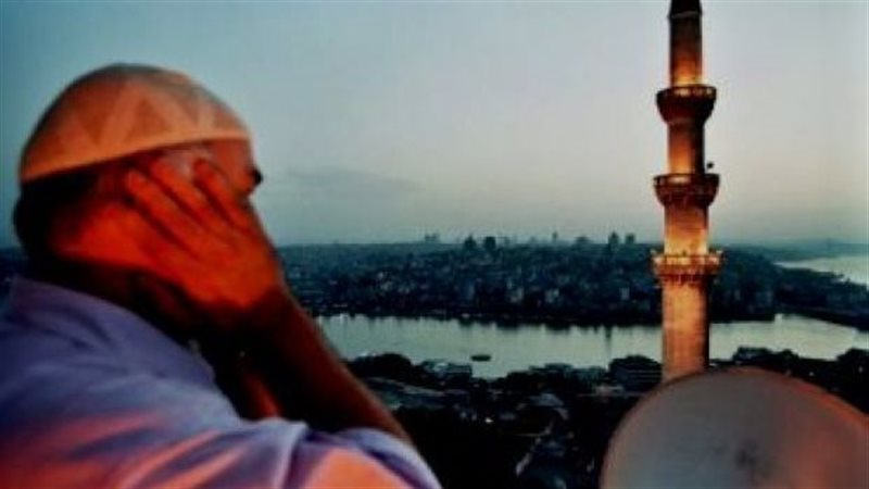 رفع الأذان 