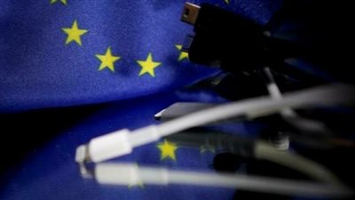 أسباب اعتماد الاتحاد الأوروبي شاحنا سلكيا موحدا لجميع الهواتف