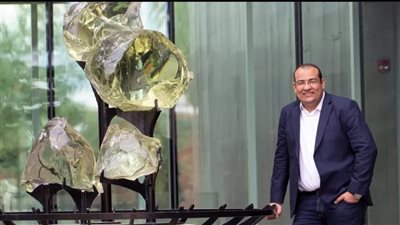 الحاجة الحلوة اللي مصبرانا.. ماذا قالت أكبر مجلة علمية عن إنجاز عالم الأتوثانية المصري