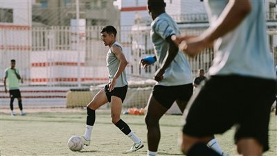 ثلاثي الزمالك يخوضون تدريبات تأهيلية خاصة في “الجيم”