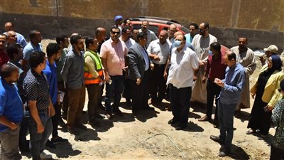 محافظ أسيوط يتفقد أعمال إنشاء مجمعي خدمات المواطنين والخدمات الزراعية ببني رافع 