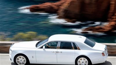 رولزرويس فانتوم الجديدة تبدأ جولتها العالمية من فرنسا