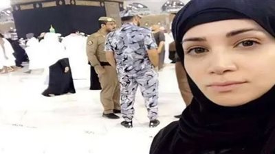 بسبب صورتها أمام الكعبة وقصة دخولها الإسلام.. ديانا حداد تتصدر 