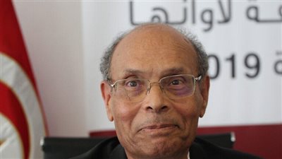 منصف المرزوقي يمارس طقوس ديانة آسيوية | فيديو 